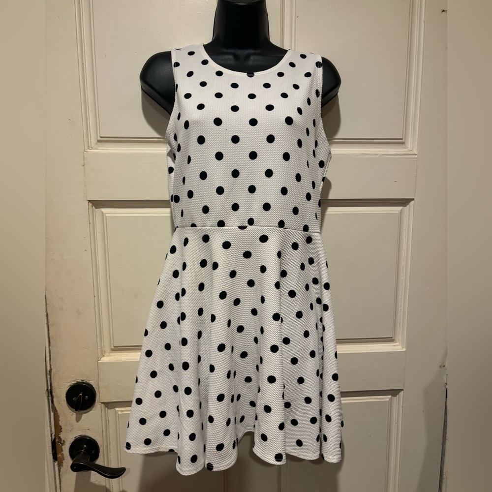 Pink Crush 👗 spots dress  no have tag but I know it’s  small
